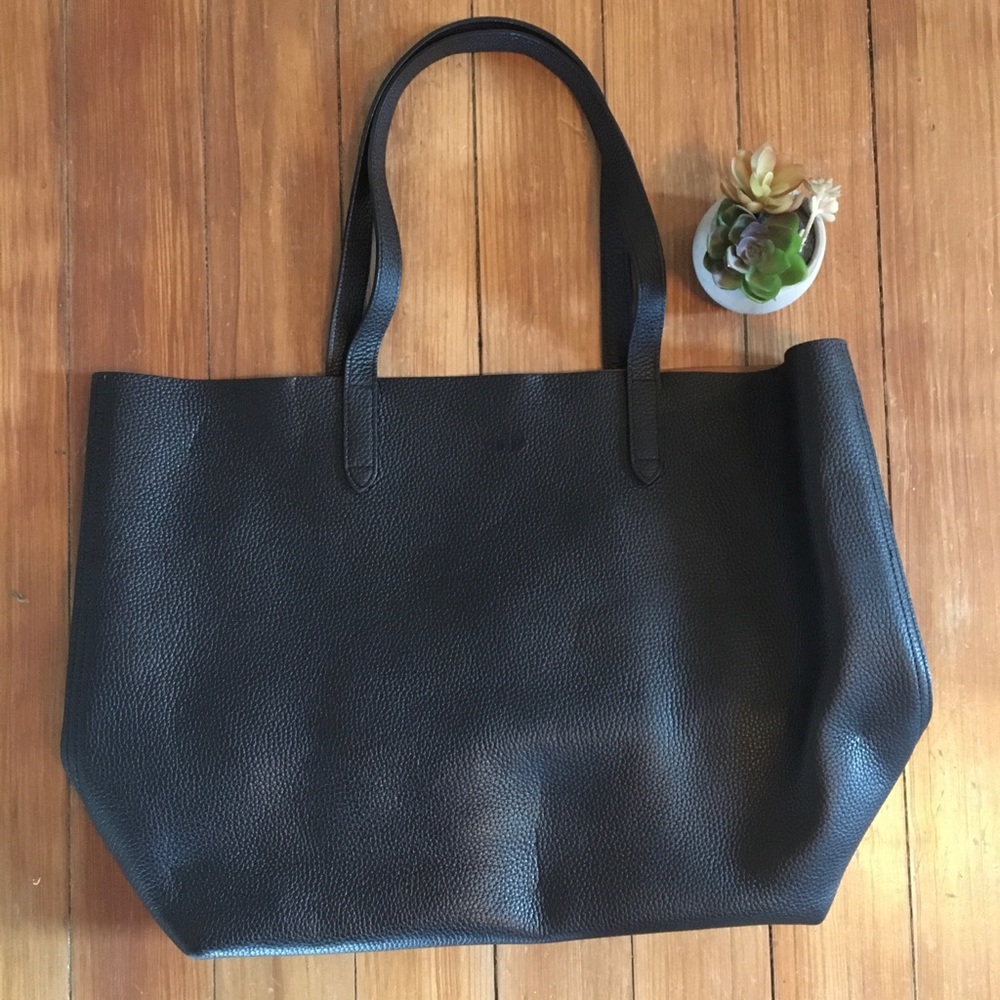 Cuyana Classic Structured Leather Tote